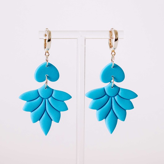 kolczyki z masy plastycznej Kolczyki BOHO LOTUS BLUE