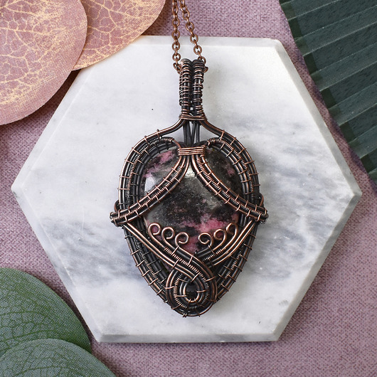 wisiory Miedziany wisiorek wire wrapping z rodonitem #472