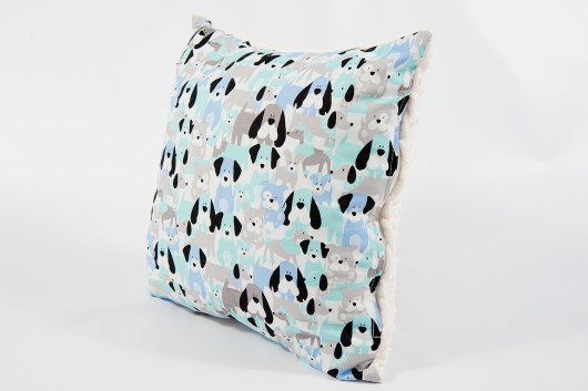 Poduszka /poszewka minky - pieski ecru- 40x40 cm Minky and Cotton