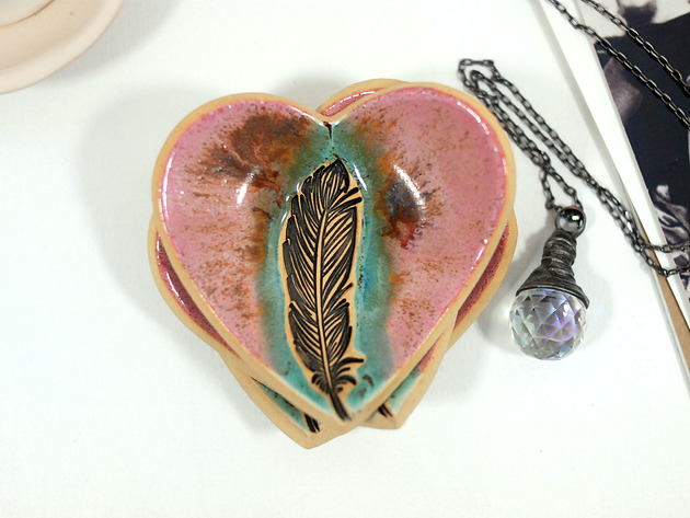 pojemniki na biżuterię Ceramiczny talerzyk na biżuterię - lilia