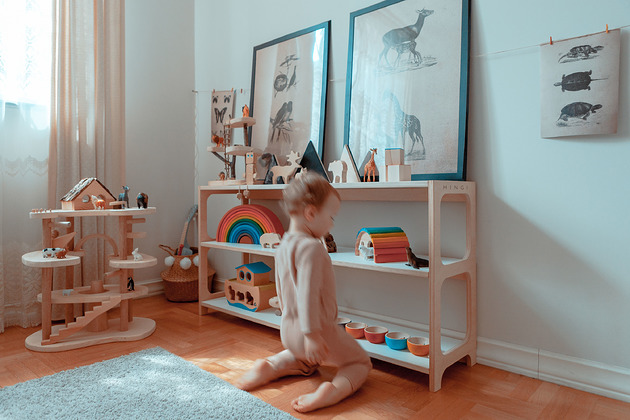 Regał Montessori na zabawki HINGI Ori HINGI