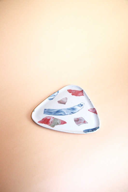 Trójkątny talerzyk TERRAZZO - Pakamera.pl