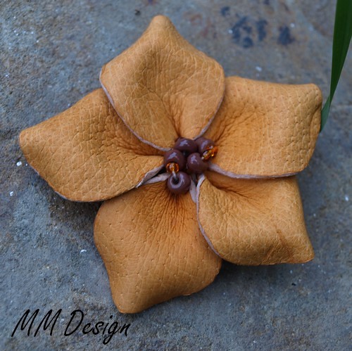Leather flower Glam Art