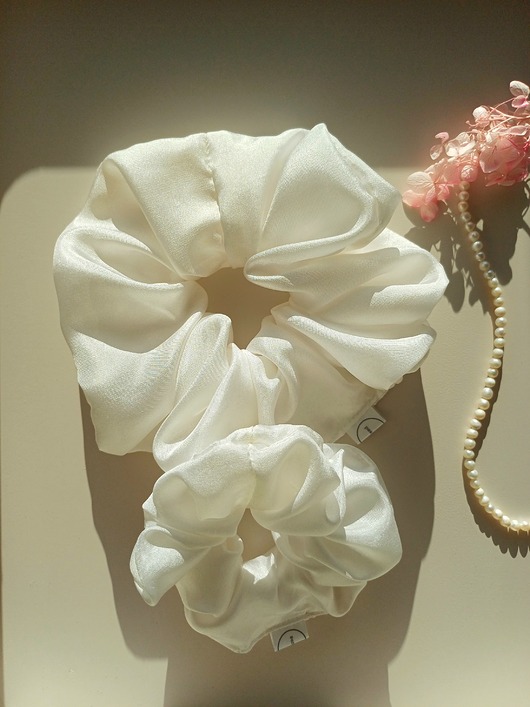 gumki do włosów Jedwabne scrunchie sensed accessories - mała i duża
