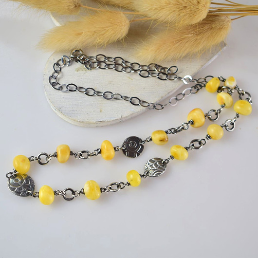 srebrne naszyjniki Elnora - srebrny naszyjnik z bursztynem