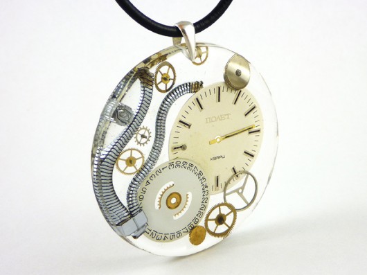 Steampunkowy wisior  Scradeus