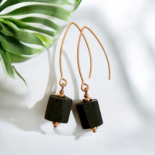 kolczyki z kamieniami Turmalin surowy : kolczyki długie : glam