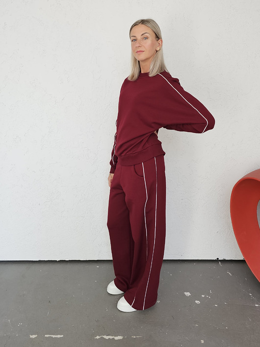 komplety damskie Kai komfortowy komplet z lamówką cherry