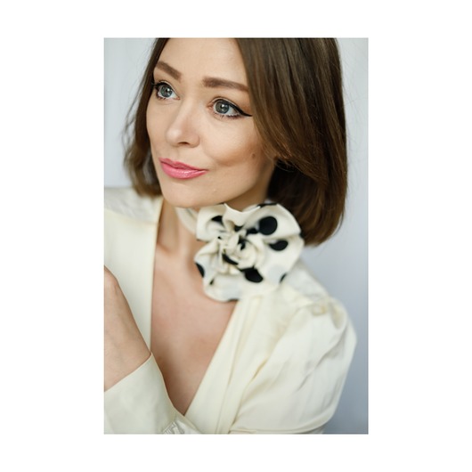 chokery Jedwabny choker w groszki