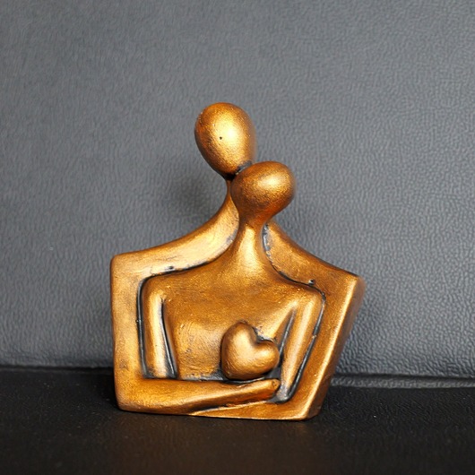 figurki i rzeźby Rzeźba Para Zakochanych złota wys. 11,6 cm