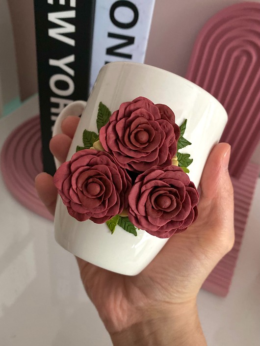 kubki Kubek 2D z dekorem z gliny polimerowej róże na Dzień Babci na prezent