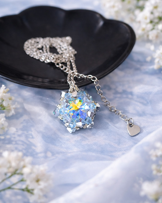 wisiory Błękitny Naszyjnik "Crystal Vitrail Maxima" z Kryształów Preciosa