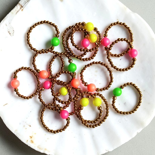 pierścionki elastyczne Pierścionek : ORANGE : Swarovski neon pearls : gold