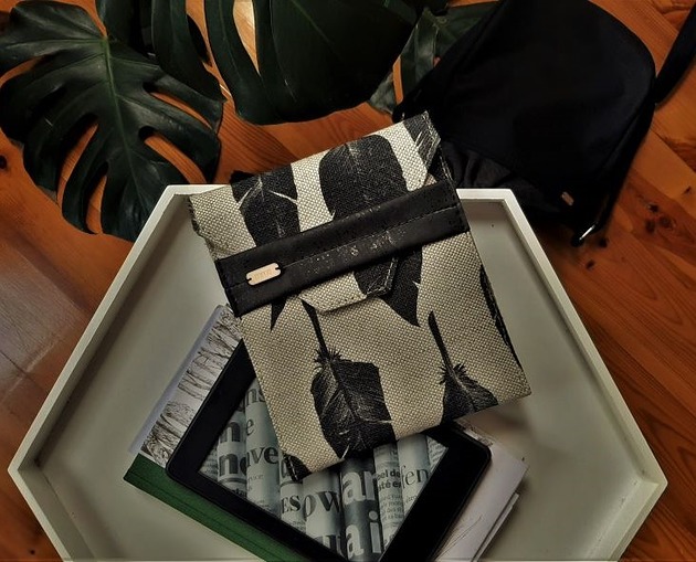 Etui kindle piórka manufakturaMMS