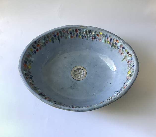 umywalki Ceramiczna błękitna umywalka Błękitna niebo