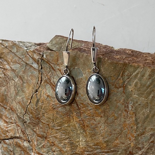 kolczyki srebrne Kolczyki srebrne 925 damskie wiszące z hematytem owalnym Vintage