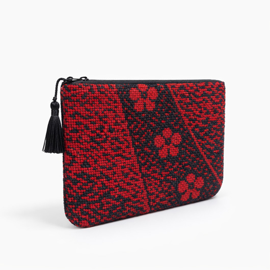 kosmetyczki Większa kosmetyczka z tkaniny z drugiego obiegu