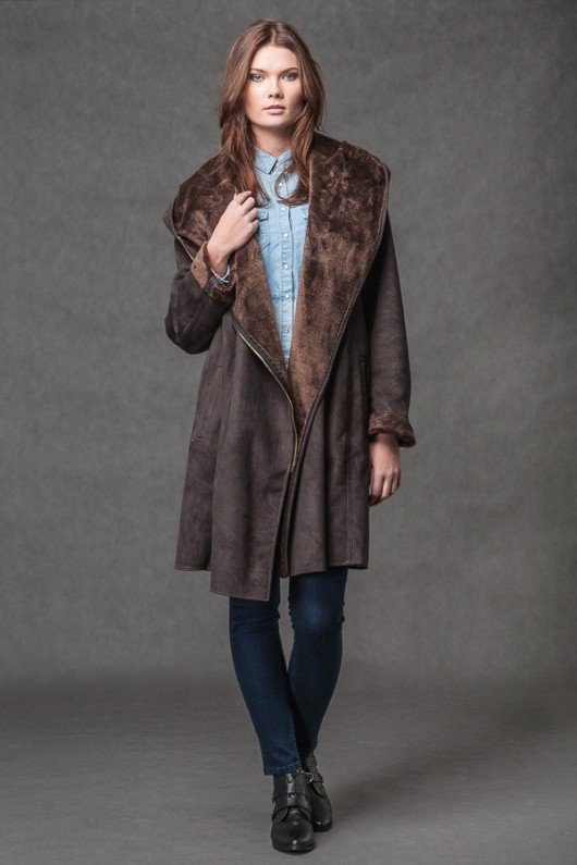 płaszcze damskie Kożuszek brązowy