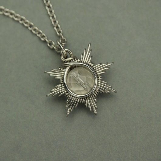 wisiory Mały wisiorek słoneczko kryształ górski wire wrapping słońce gwiazdka