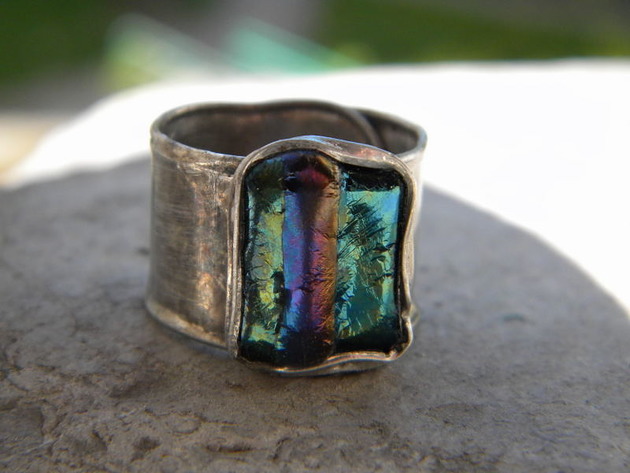 Roman Ancient Ring ;) szkło dichroiczne Beata Trotter