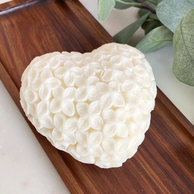 świeczniki i świece Świeca sojowa dekoracyjna "Rose Heart" 98x42mm