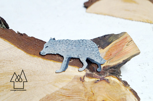Broszka WILK Made in Forest