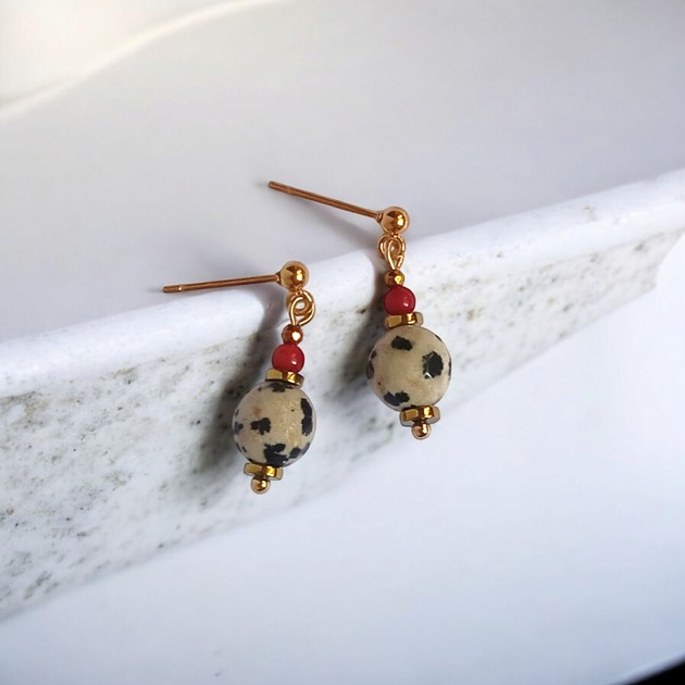 kolczyki z kamieniami Kolczyki krótkie : INDIA: jaspis, koral