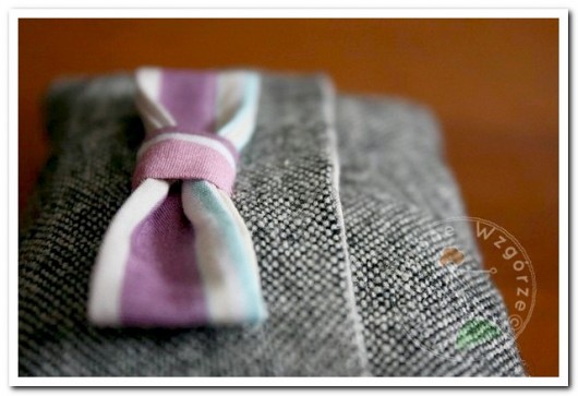 Etui Tweed  - Fiolet z kokardką Moje Zielone Wzgórze