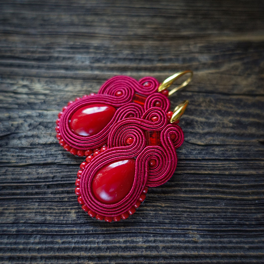 Bordowe kolczyki soutache Mró Soutache
