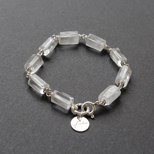 bransoletki z kamieni naturalnych Bransoletka z oczyszczającym kryształem