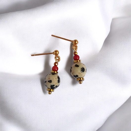 kolczyki z kamieniami Kolczyki krótkie : INDIA: jaspis, koral