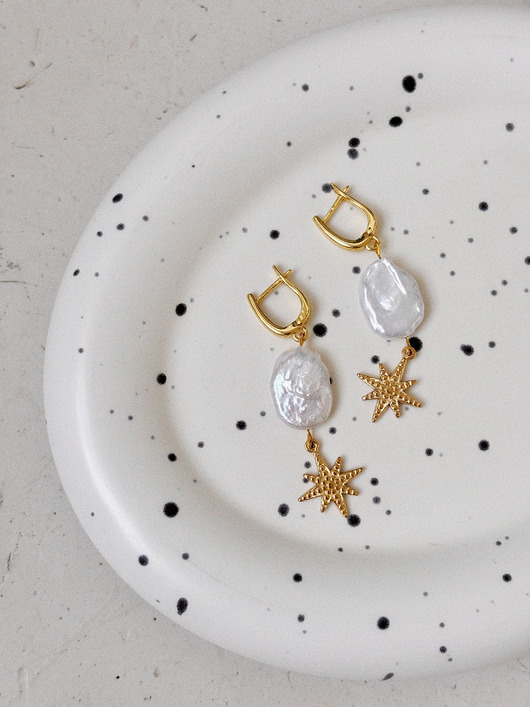 kolczyki z mosiądzu Kolczyki  z perłą i gwiazdą