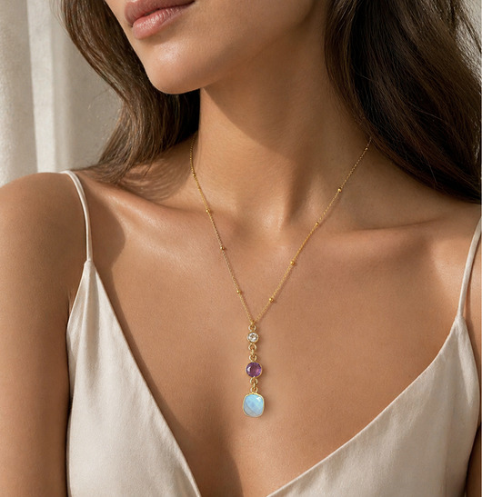 wisiory Naszyjnik TRINITY ,szlachetne  kamienie chalcedon ametyst cyrkonia