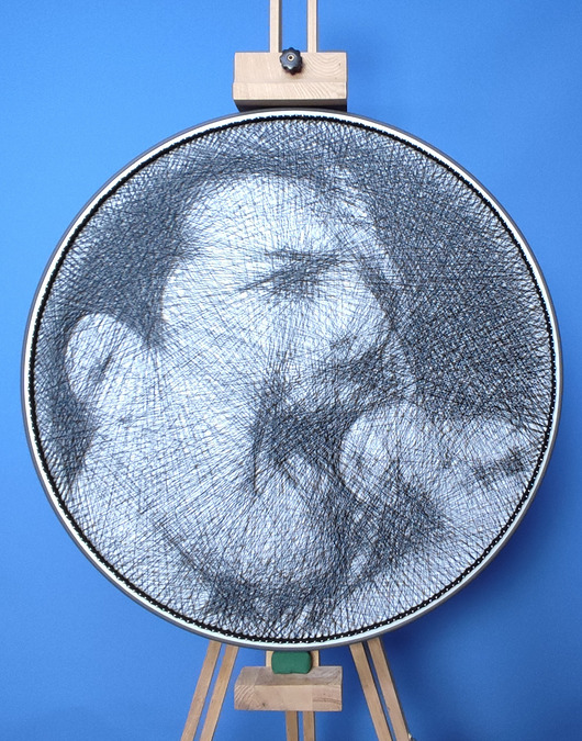 obrazy Freddie Mercury Queen  - Fotorealistyczny  unikalny Obraz z Nici String Art 60cm