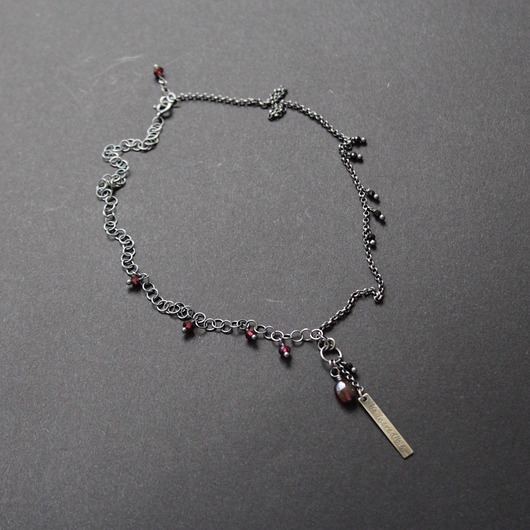 srebrne naszyjniki Naszyjnik Be incredible z granatmi i czarnym turmalinem