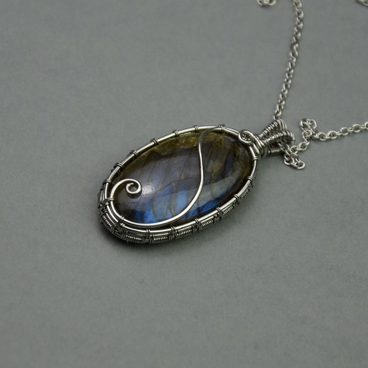 wisiory Wisiorek niebieski labradoryt wire wrapping