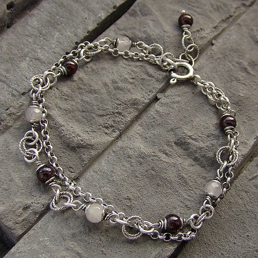 bransoletki z kamieni naturalnych Granat i mleczny jadeit