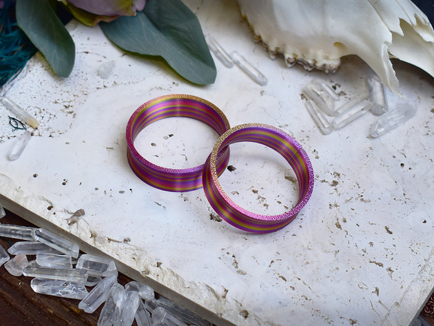 biżuteria różna Tunele do uszu 10-100mm / różowy twist  / plugi, tunele siodłowe