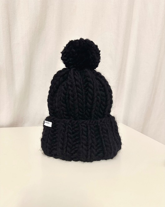 czapki damskie Gruba delikatna wełniana czapka Pompon beanie 100% wełna handmade