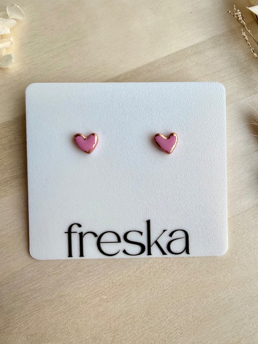 kolczyki z masy plastycznej Kolczyki Serduszka matowe ze złotem - różowe