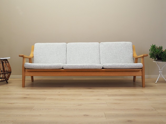 sofy i szezlongi Sofa dębowa, duński design, lata 60,  Hans J. Wegner,  Getama