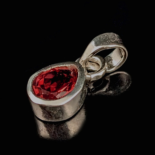 wisiory Baśniowa kropelka turmalinu