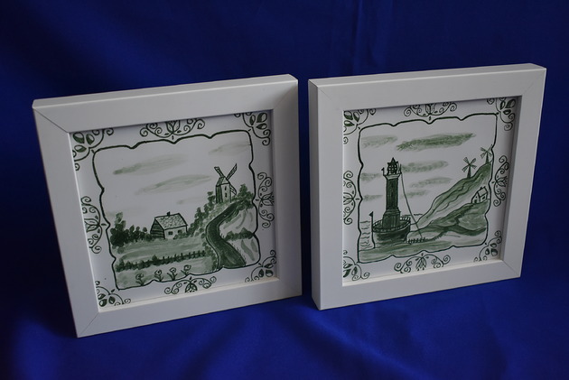 obrazy Oprawione kafelki w stylu holenderskim z zawieszką- wiatraki i latarnia