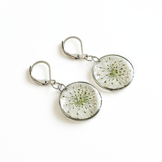 kolczyki z żywicy Kolczyki z kwiatami, prezent urodzinowy