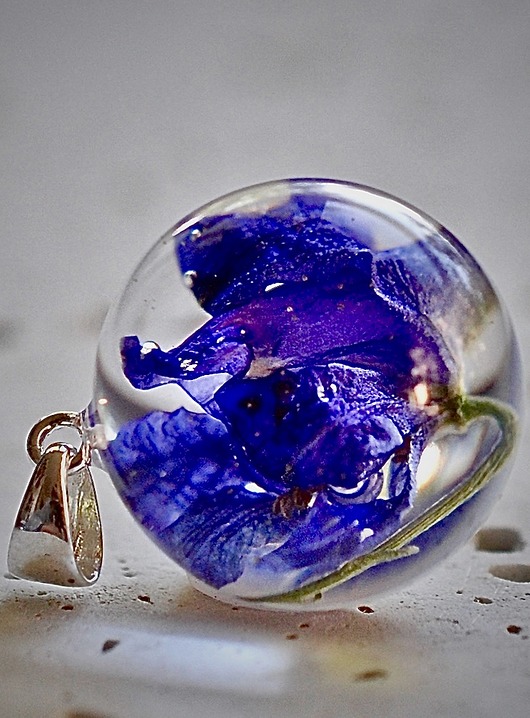 Wisiorek z kwiatem polnym  Grol Jewellery