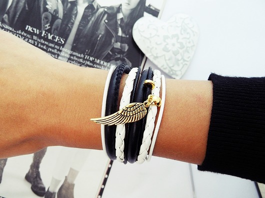 Black And White Ilovehandmade