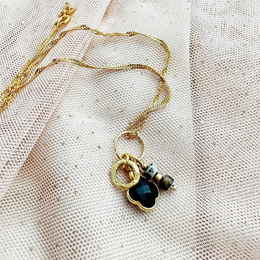 złote naszyjniki Naszyjnik z kamieniami, onyks i jaspis dalmatyński