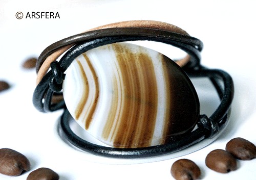 Coffee & cream z serduszkiem w srebrze i skórze  Arsfera