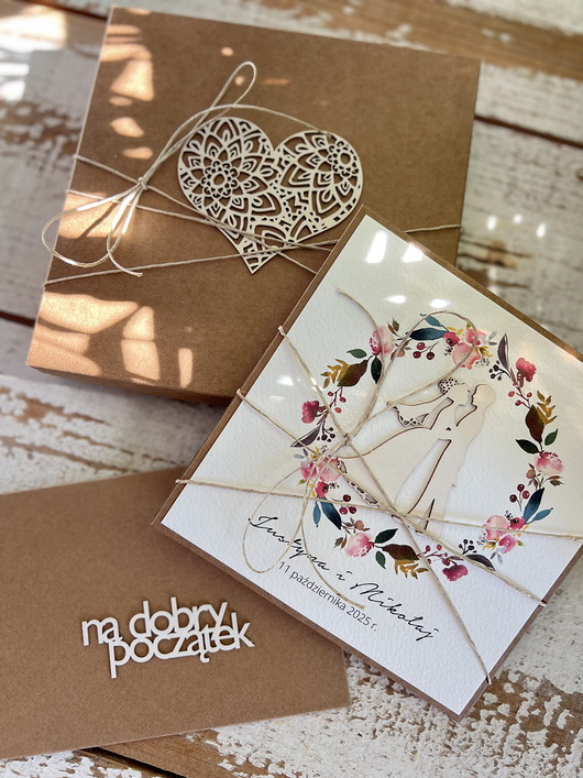 zaproszenia i kartki na ślub Oryginalna kartka ślubna z pudełkiem z wiankiem boho