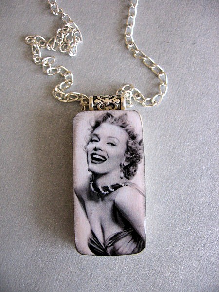 marilyn Galeria Belladonna